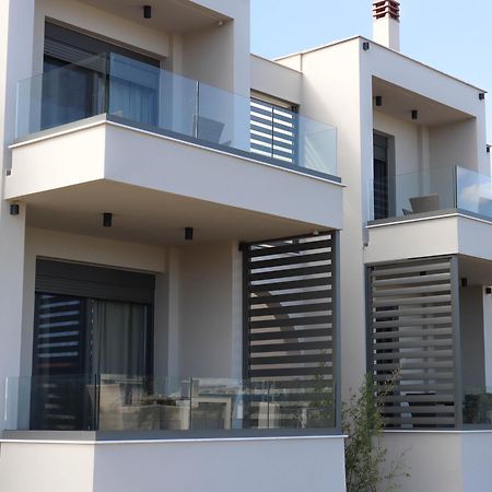 Almyres Luxurious Residences Мілої Екстер'єр фото