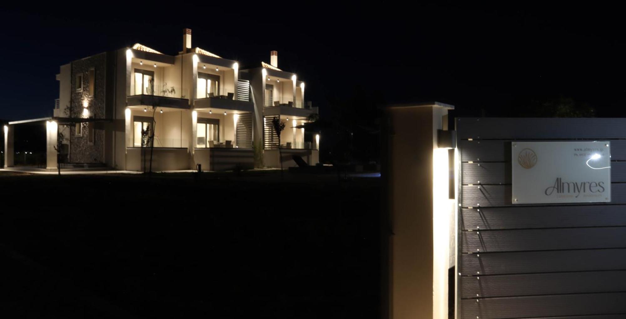 Almyres Luxurious Residences Мілої Екстер'єр фото