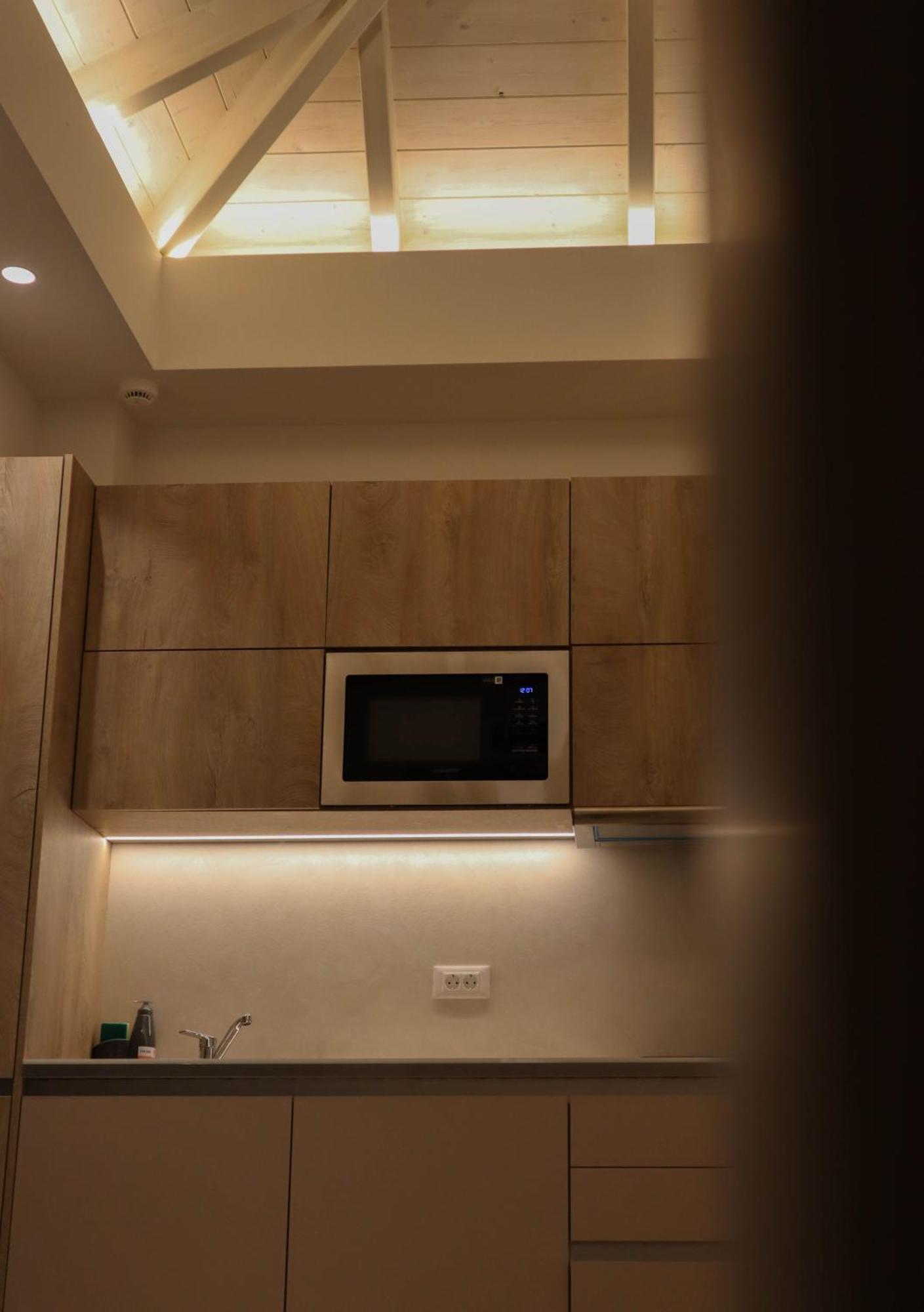 Almyres Luxurious Residences Мілої Екстер'єр фото