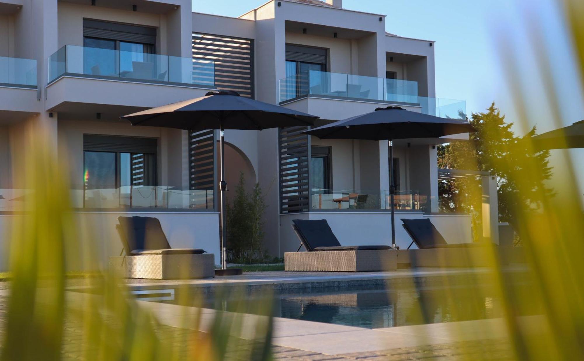 Almyres Luxurious Residences Мілої Екстер'єр фото